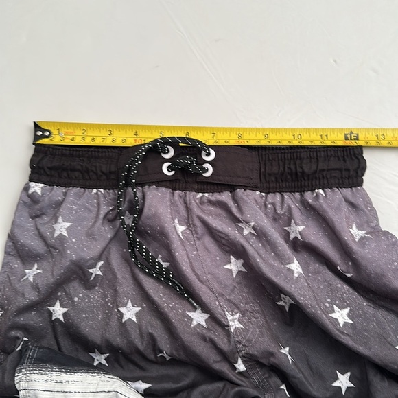 Pacific Scene black gray white Stars and Stripes mesh lined swim trunks - Picture 3 of 8